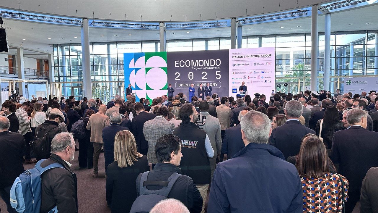 Movimento ALLATRA a Ecomondo 2025 
