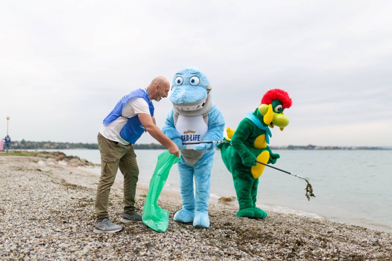 Gardaland SEA LIFE Aquarium partecipa alla Global Beach Clean 2024