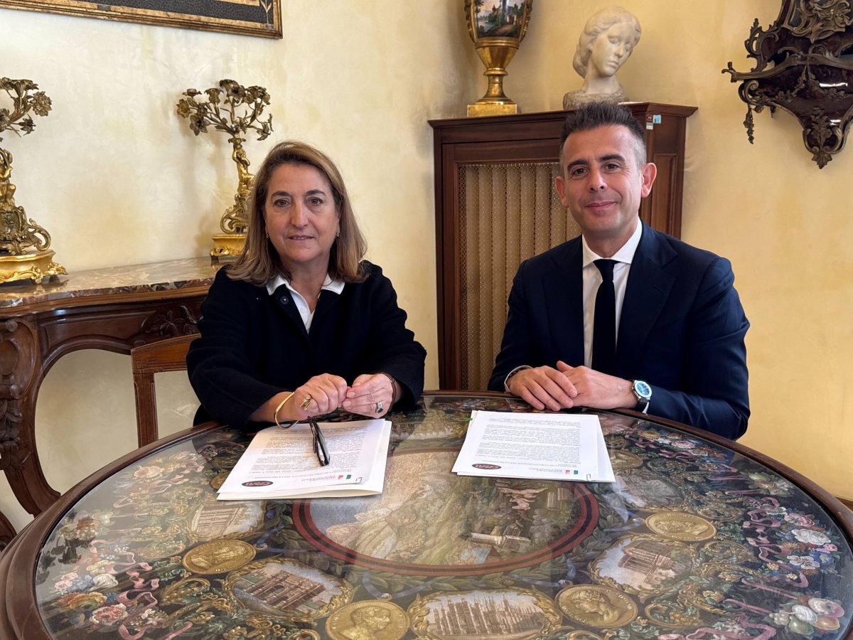 CRAI prima insegna a firmare il Patto di Legalità 