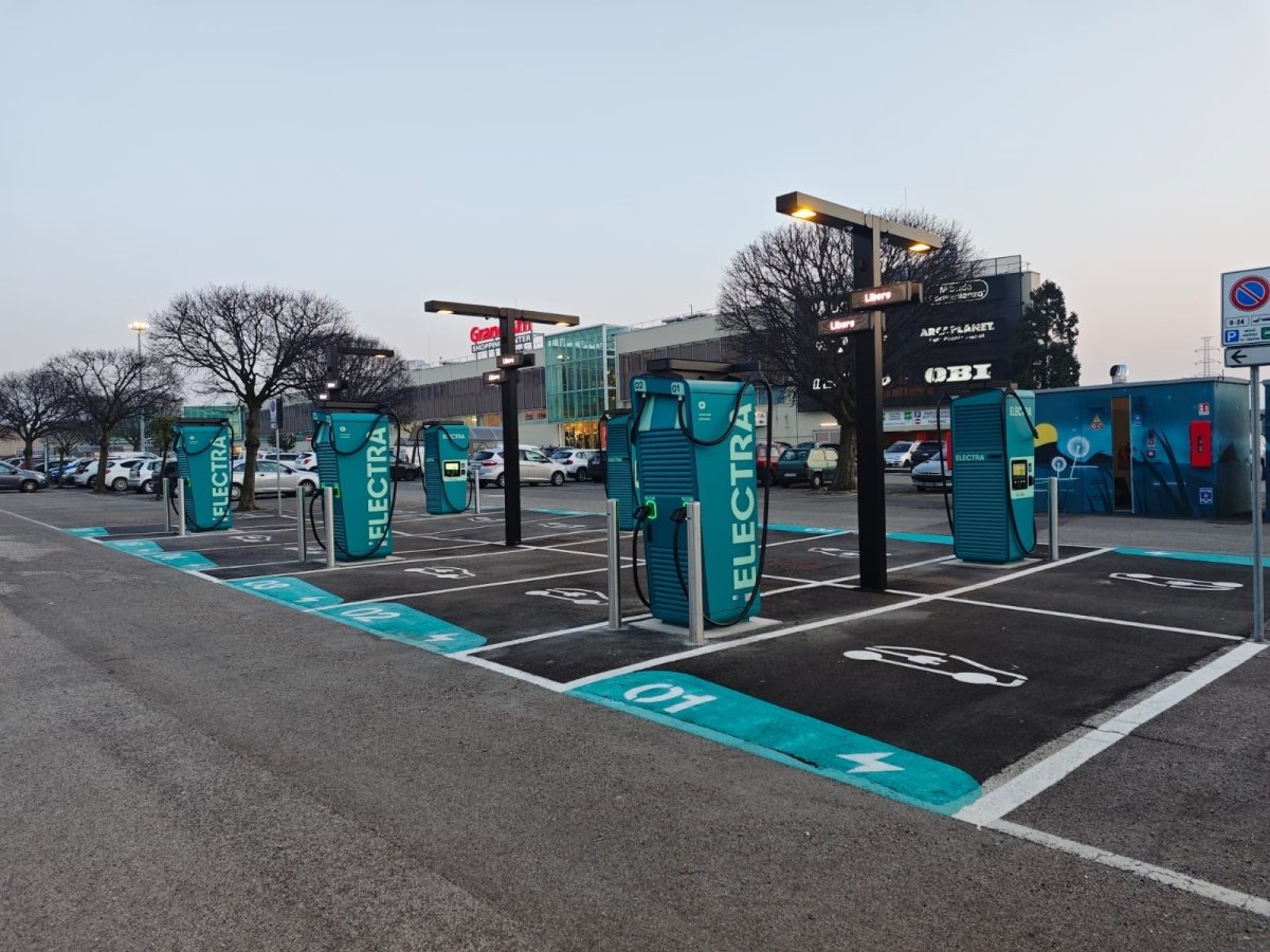 Electra inaugura ad Affi il più grande hub di ricarica