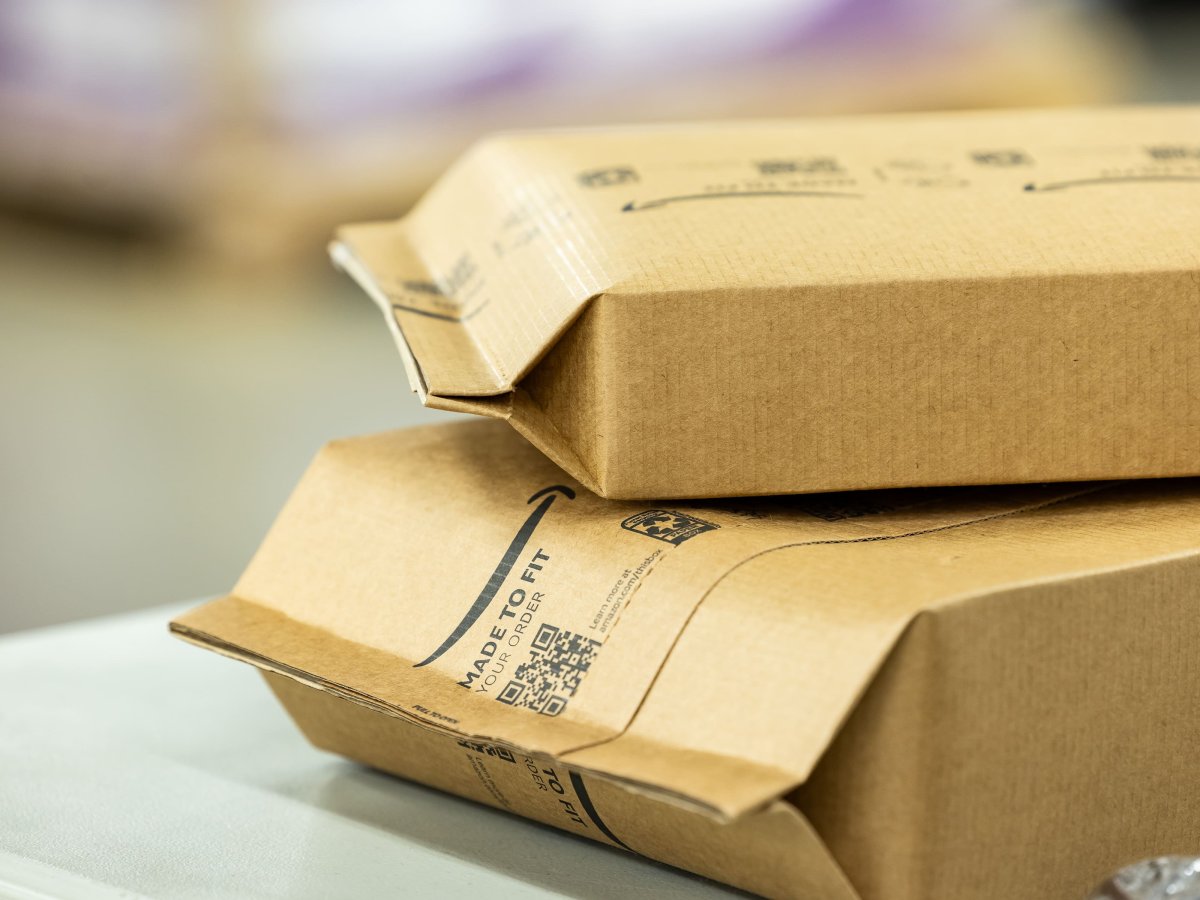 Amazon: imballaggi su misura per ridurre sprechi e volumi