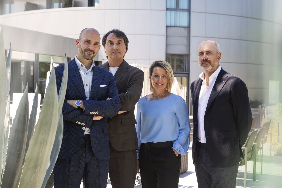 Giorgio Armani e Fondazione Tessile entrano in YHub