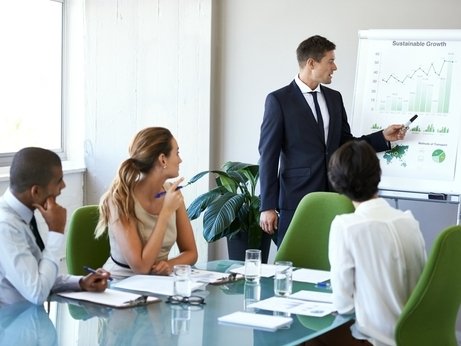 Assirevi: servono chiarezza e tempi realistici per gli standard ESRS