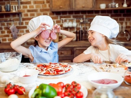 Molini Pivetti e Academy Iannucci: formazione e solidarietà con “Mani che donano”