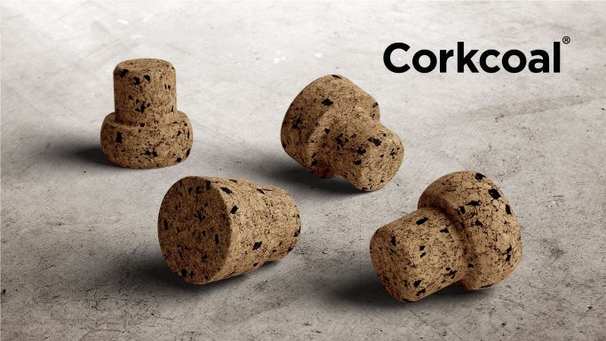 Estal presenta Corkcoal, l'innovativo tappo sostenibile in sughero e carbone attivo