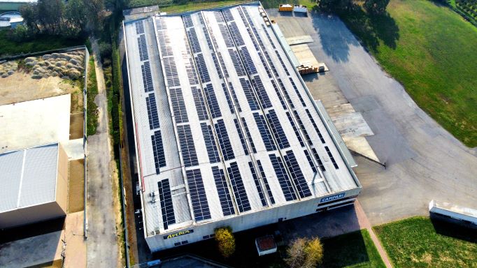 Elmec Solar ha installato gli impianti fotovoltaici delle sedi produttive di Novi Ligure e Canale D’alba di Campari Group