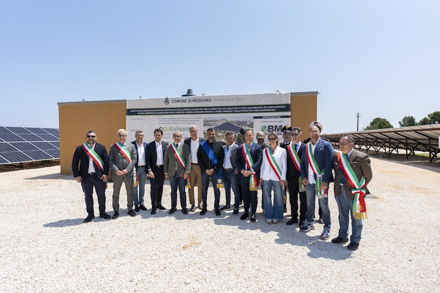 Un impianto fotovoltaico e un parco per far rinascere un’area industriale dismessa