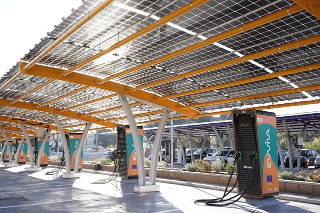 Volkswagen ed Enel X Way lanciano Ewiva 