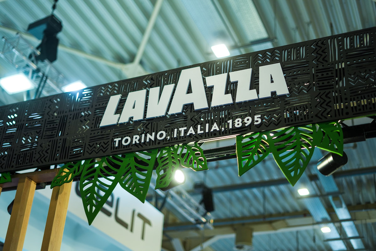 Lavazza ha partecipato al World of Coffee 2023 di Atene con la gamma di caffè sostenibile