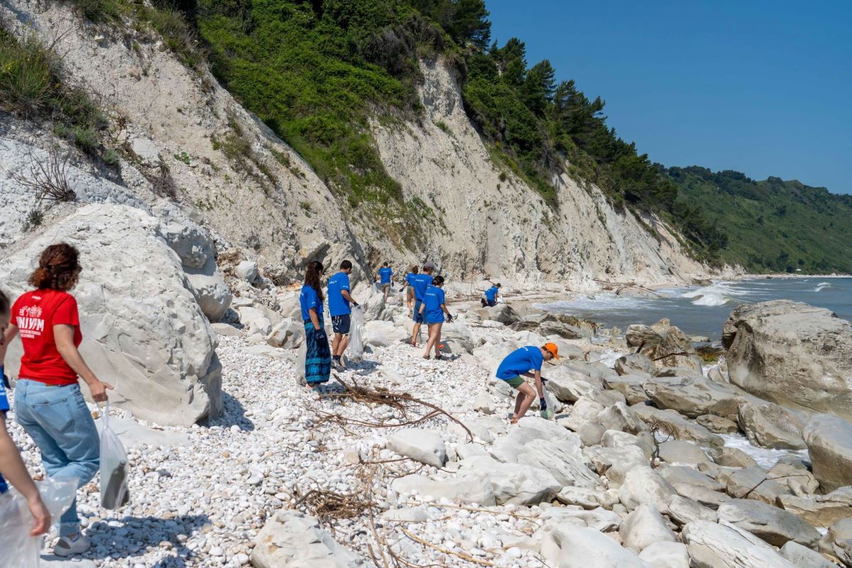 Giornata mondiale degli oceani: Oknoplast e Marevivo insieme per un mare più pulito