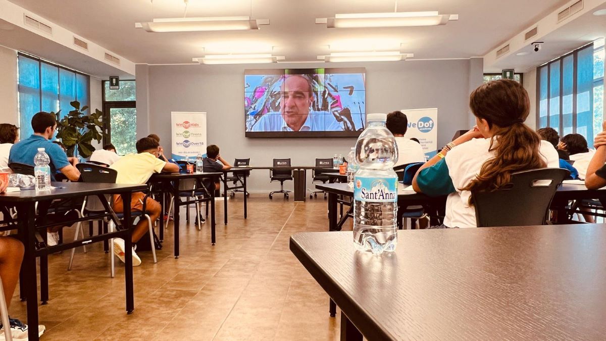 Acqua Sant'Anna per gli studenti della We Do Academy