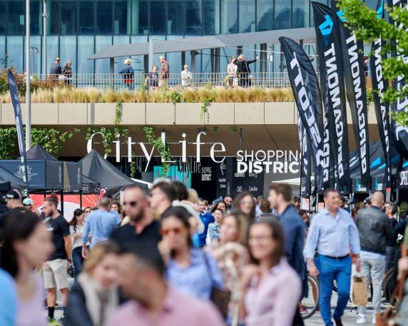 Emoving Days: gran finale per il bis nel teatro urbano di Milano