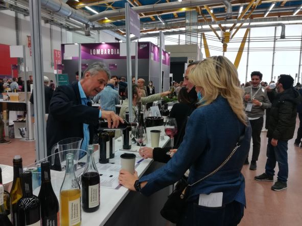 Sana Slow Wine Fair, Petrini e Don Ciotti: Vino e diritti devono andare di pari passo