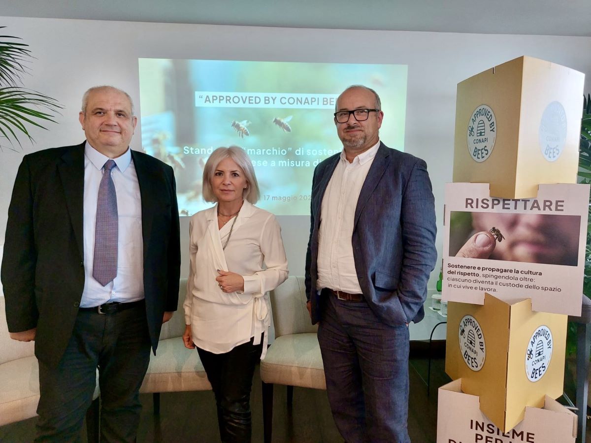 “Approved by Conapi Bees”: nasce il “protocollo certificato” con standard e marchio di sostenibilità