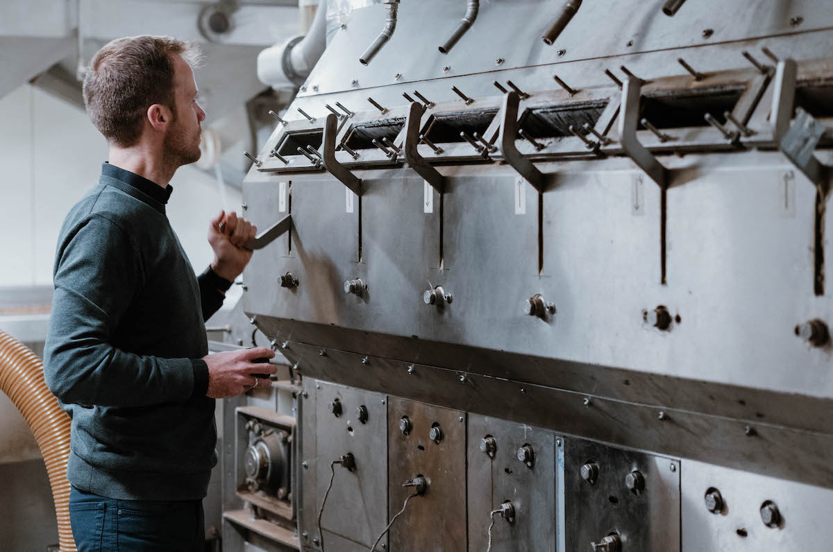 Sucafina annuncia la costruzione della prima linea di tostatura del caffè su scala industriale completamente elettrica
