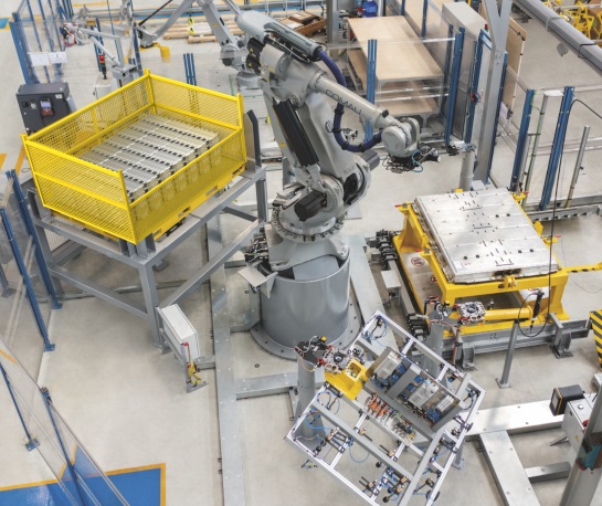 Comau sviluppa un sistema automatizzato per riciclo e recupero delle batterie