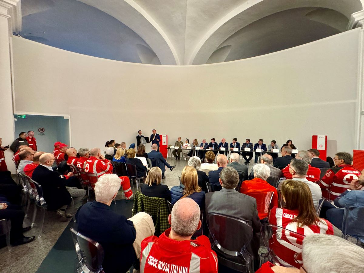 Croce Rossa premia l'impegno di Acqua Sant'Anna