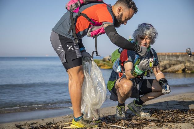 All'Isola d'Elba si corre la Keep Clean and Run, l'ultramaratona che fa bene all'ambiente