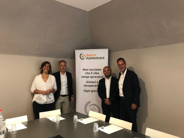 In Sicilia la distribuzione automatica diventa solidale, è operativo l’accordo stretto tra Confida e Banco Alimentare