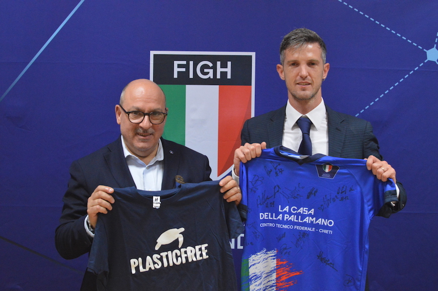 Figh e Plastic Free insieme per una pallamano senza plastica