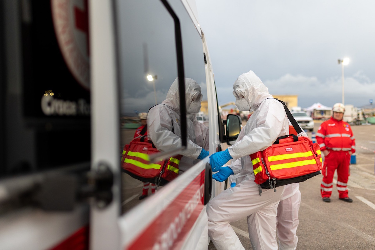 Rossini Trading sostiene la Croce Rossa Italiana e l'AVPS con una donazione di materiale di protezione individuale