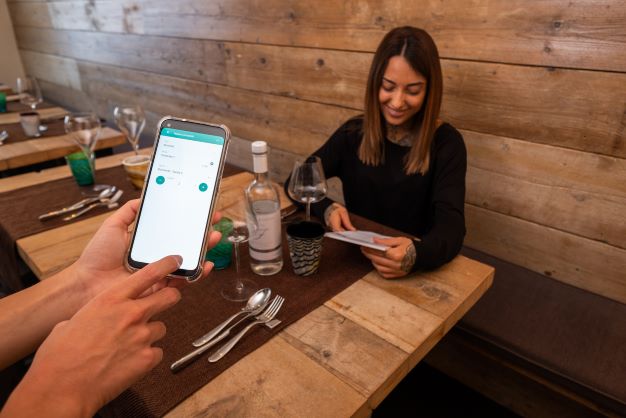 Tilby e TheFork insieme per rendere il ristorante digital: dalla prenotazione al pagamento via App