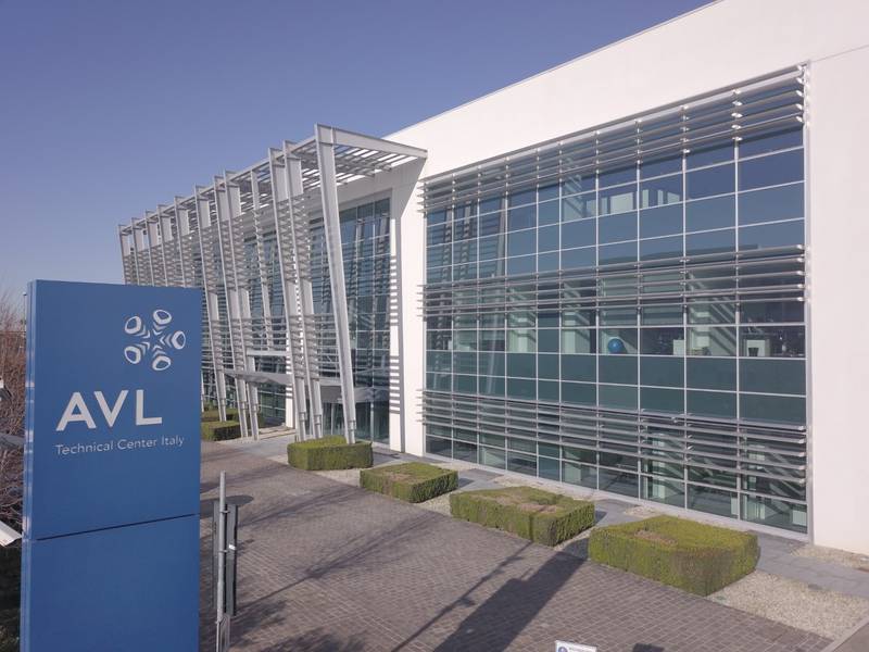 Avl Green Camp: a Cavriago i ragazzi costruiranno una colonnina di ricarica elettrica per monopattino