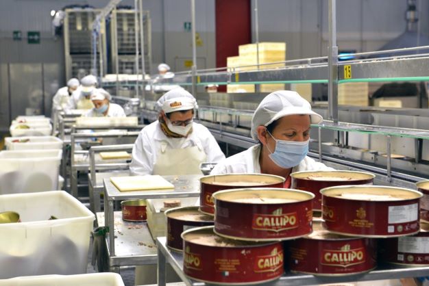 Callipo premia i collaboratori con bonus produttività e buoni benzina