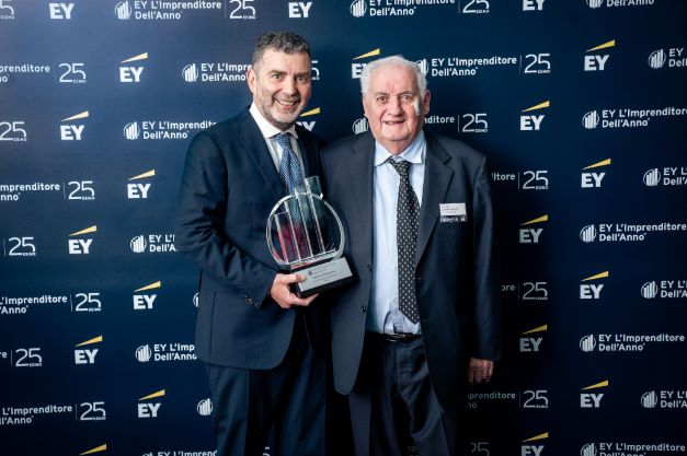 Fabio Campagnolo vince il Premio EY L’Imprenditore dell’Anno nella categoria Fashion & Design