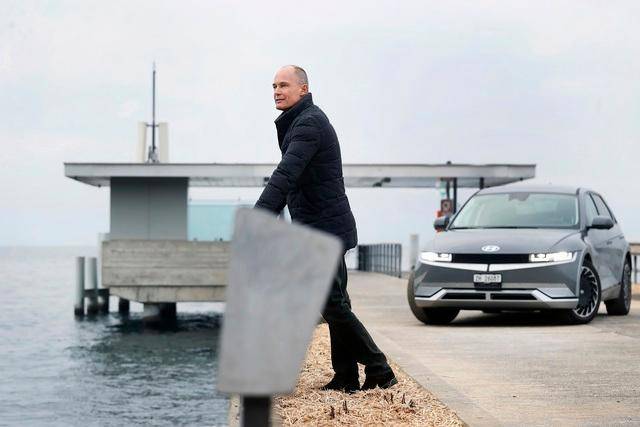 Hyundai rinnova la partnership con l'ambientalista svizzero Bertrand Piccard