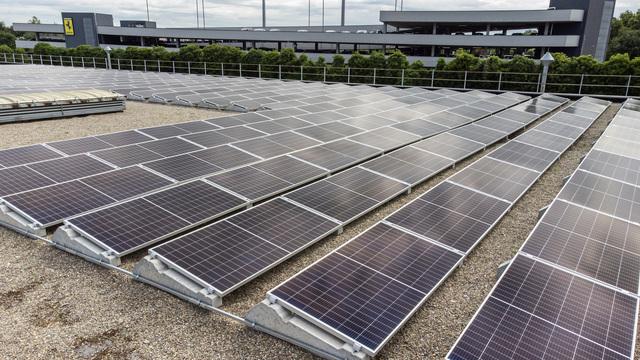 Ferrari investe negli impianti a energia solare con Enel X