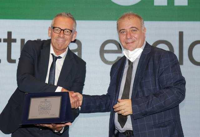 Green Retail  - Award di Confindustria per Oikos - la pittura ecologica 