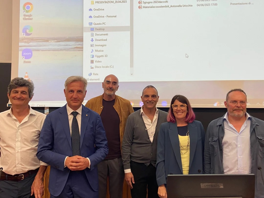A Bari la prima libreria italiana sui materiali ecosostenibili: apre la materioteca di Forethinking e UniBa