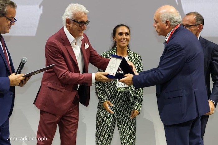 Orsolini Amedeo vince il premio Confindustria Ceramica Distributor Award 2023