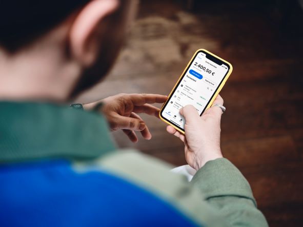 Osservatorio Small Business SumUp: il 64% delle transazioni per il Fast Food Restaurant è contactless