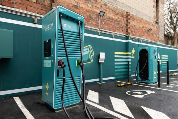 Mobilità elettrica, a Treviso Electra installa 18 nuovi punti per la ricarica ultraveloce