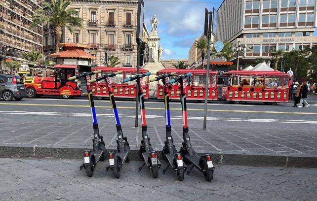 Dott arriva a Catania con i suoi monopattini in sharing all’insegna di sicurezza e affidabilità