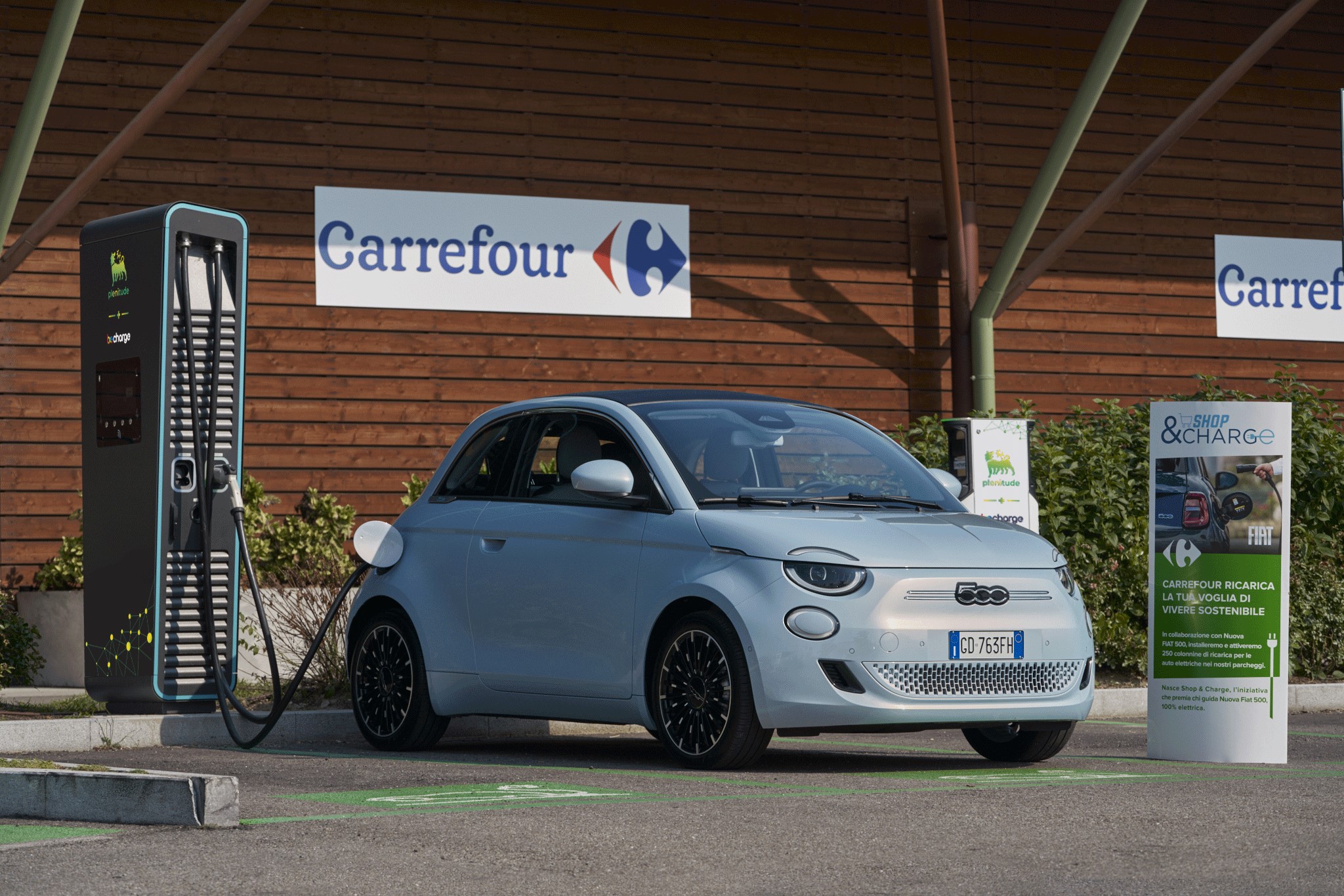 Shop &amp; Charge: per uno stile di vita più sostenibile la spesa si fa in elettrico