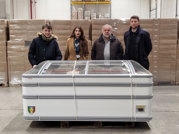 Continua il sostegno di Lidl a Banco Alimentare: donate 40 vasche frigo