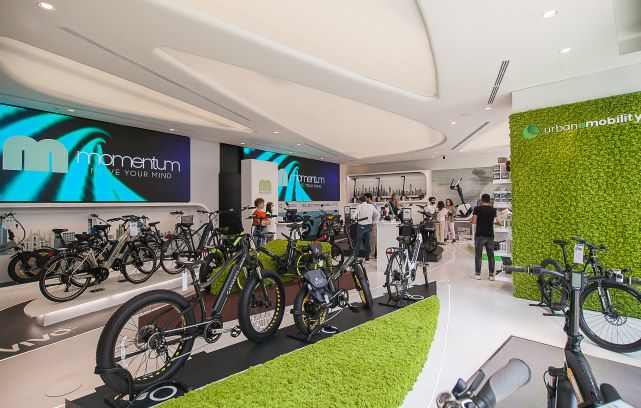 Green Retail  - Inagurato a City Life “Momentum”, lo store dedicato agli urban trend dell'e-mobility e del wellness 