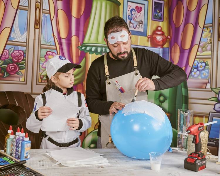 Toys Center pensa al Carnevale con un libretto creativo e tanti costumi per grandi e piccini