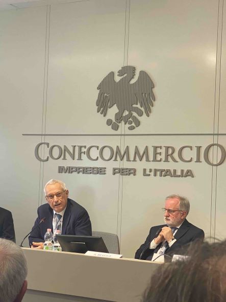 Ristorazione collettiva, l'inflazione blocca la ripresa