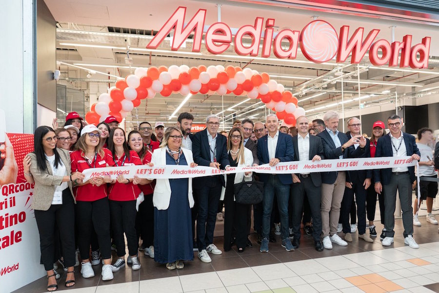 MediaWorld festeggia l’apertura a Bari all’interno del centro commerciale BariBlu