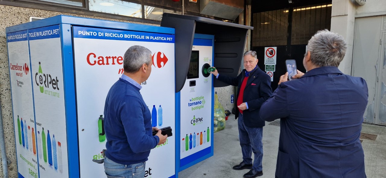 La Lunigiana è una terra green, grazie alle macchine “mangia plastica” di Etruria Retail